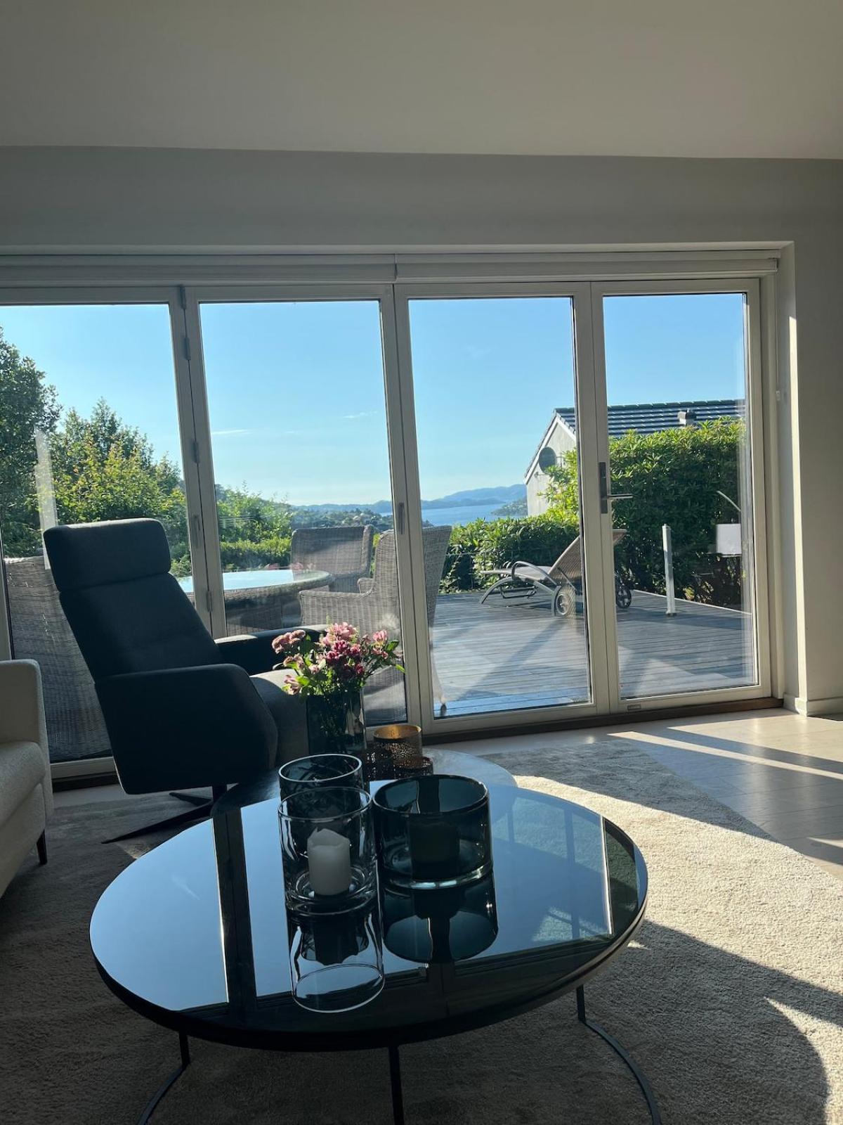 Modern Detached House By The Mountains & Sea Bergen