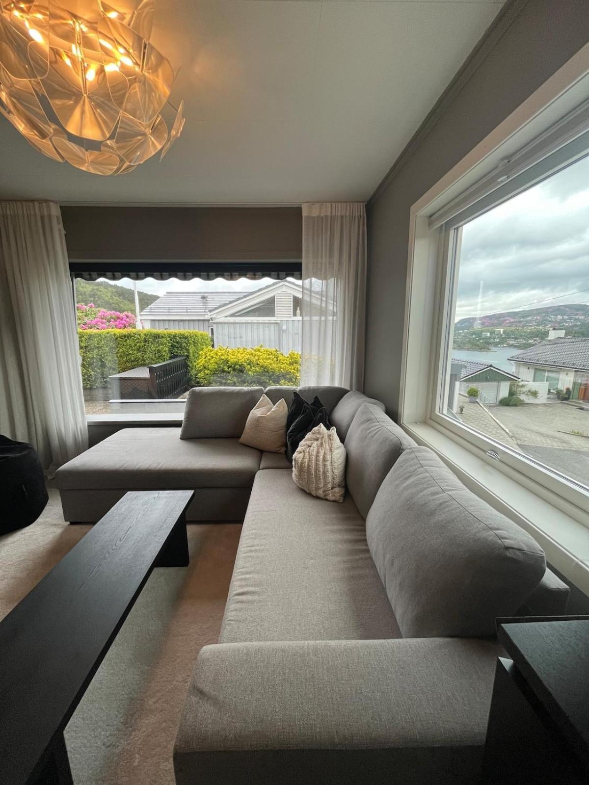 Modern Detached House By The Mountains & Sea * Bergen