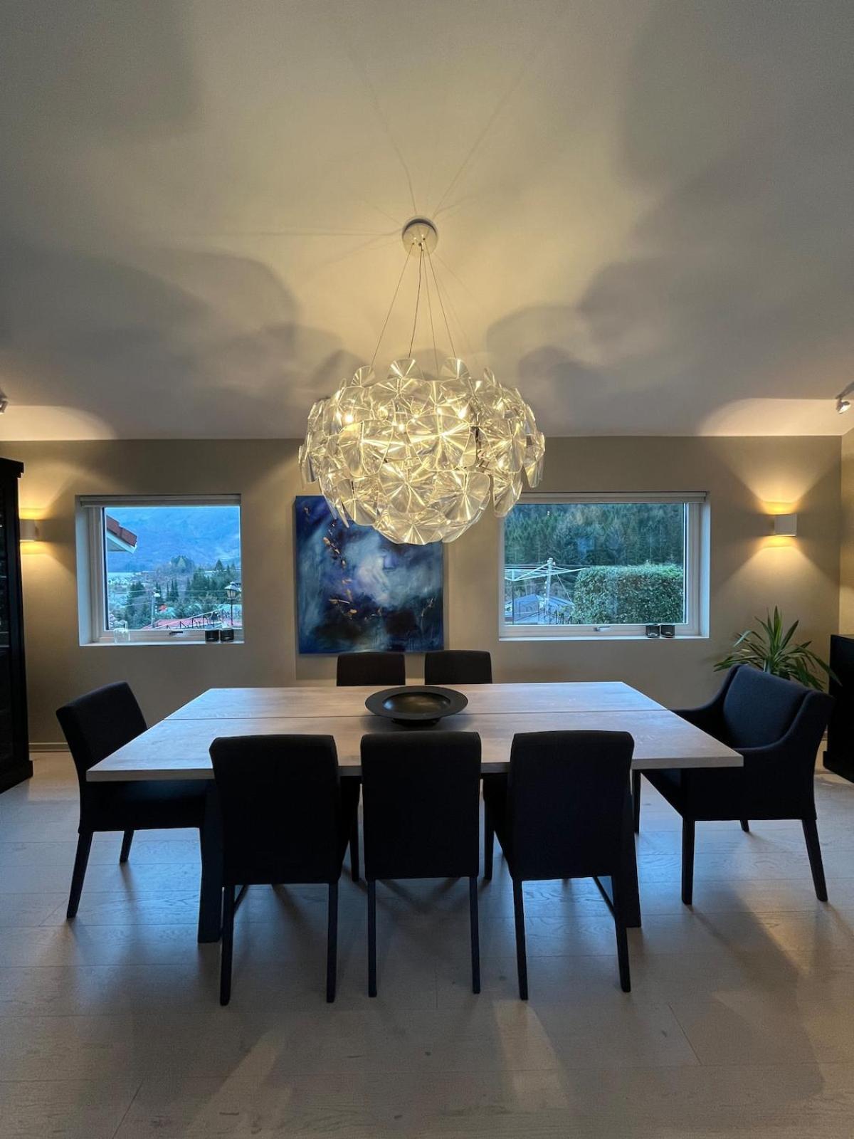 Modern Detached House By The Mountains & Sea Villa Bergen