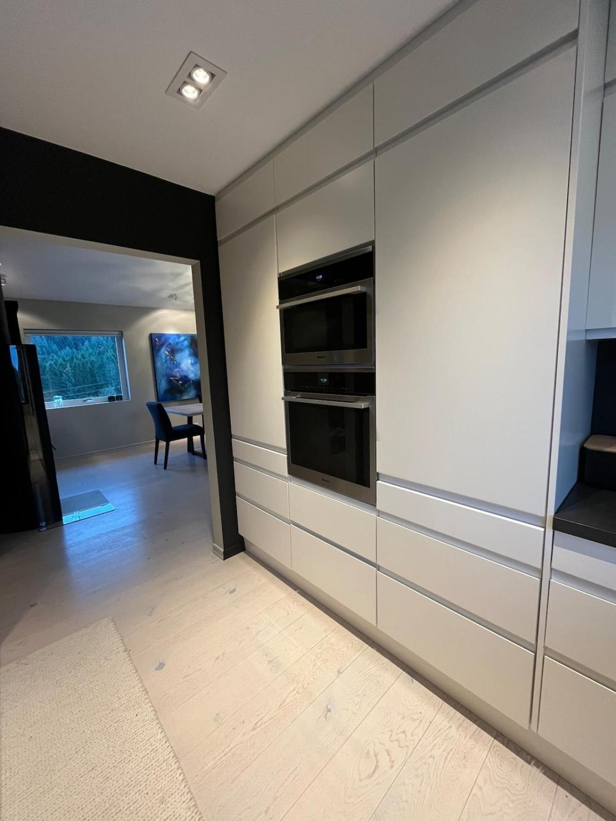 Villa Modern Detached House By The Mountains & Sea Bergen